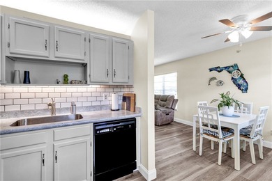 READY for immediate occupancy-Motivated Seller! Fabulous first - photo 8