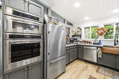 Just Listed! A Fabulous & truly one-of-a-kind 4BR/4.5BA - photo 11