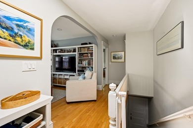 Welcome to this beautifully updated 2-bedroom, 1-bath condo in - photo 14