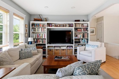 Welcome to this beautifully updated 2-bedroom, 1-bath condo in - photo 15