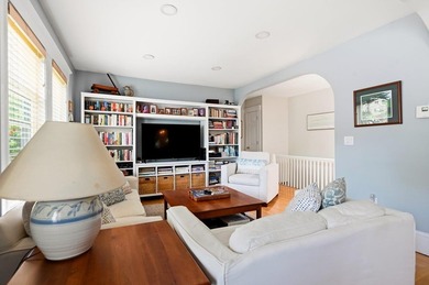 Welcome to this beautifully updated 2-bedroom, 1-bath condo in - photo 16