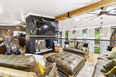 Just Listed! A Fabulous & truly one-of-a-kind 4BR/4.5BA - photo 17
