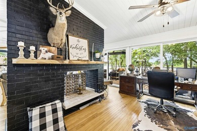 Just Listed! A Fabulous & truly one-of-a-kind 4BR/4.5BA - photo 18