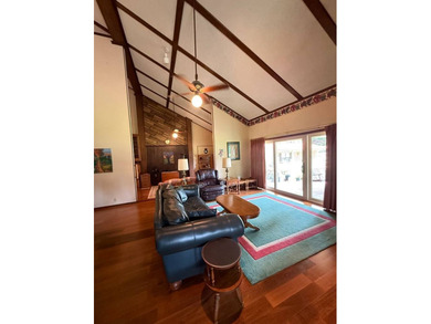 On Lake Saint John, this lovely property offers a stunning - photo 18
