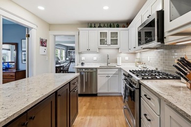 Welcome to this beautifully updated 2-bedroom, 1-bath condo in - photo 22