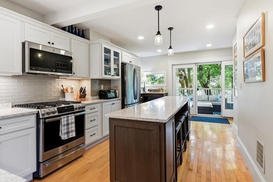 Welcome to this beautifully updated 2-bedroom, 1-bath condo in - photo 26