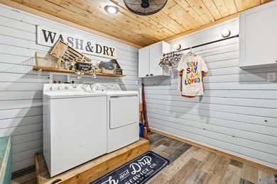 Just Listed! A Fabulous & truly one-of-a-kind 4BR/4.5BA - photo 30