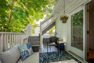 Welcome to this beautifully updated 2-bedroom, 1-bath condo in - photo 33