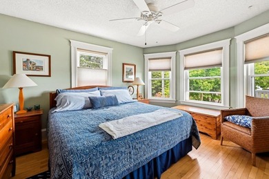 Welcome to this beautifully updated 2-bedroom, 1-bath condo in - photo 39
