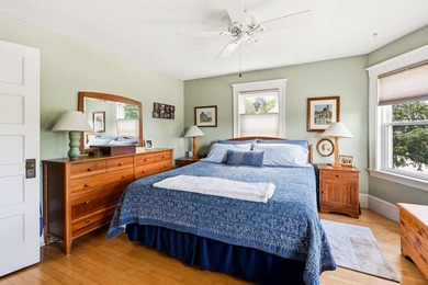 Welcome to this beautifully updated 2-bedroom, 1-bath condo in - photo 40
