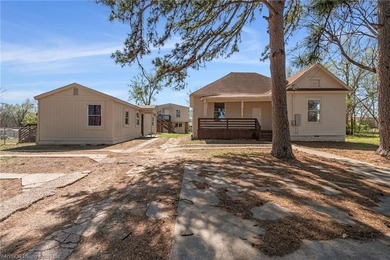 Welcome to 5218-5220 Elm St in Fort Smith a great opportunity - photo 1