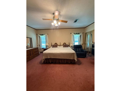 On Lake Saint John, this lovely property offers a stunning - photo 42