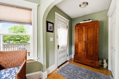 Welcome to this beautifully updated 2-bedroom, 1-bath condo in - photo 43