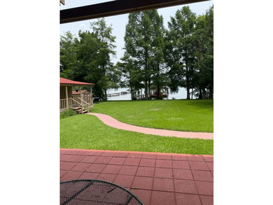 On Lake Saint John, this lovely property offers a stunning - photo 61