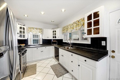 Morris Park Brick Detached Single family with finished basement - photo 10