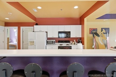 Great opportunity to own a turnkey lakefront condo at the Lake - photo 10