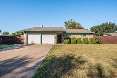 Benbrook Lake Home For Sale in Benbrook Texas