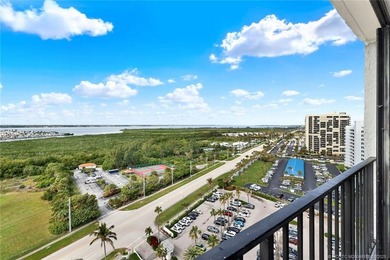 PRINCESS ON HUTCHINSON ISLAND - 2BR/2BA renovated SE end unit - photo 20