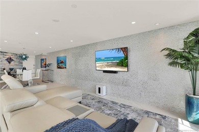PRINCESS ON HUTCHINSON ISLAND - 2BR/2BA renovated SE end unit - photo 26