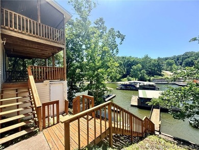 Hidden Gem Lakefront Home at the 3 MM! Nestled in a deep cove - photo 9