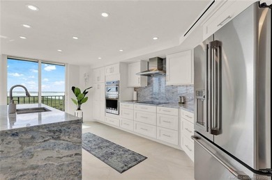PRINCESS ON HUTCHINSON ISLAND - 2BR/2BA renovated SE end unit - photo 31