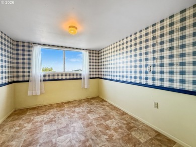 This spacious home in the desirable Camellia Park, a 55-and-over - photo 34