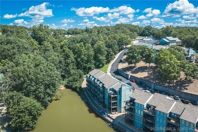 Experience effortless lake living in this turnkey 1-bedroom - photo 2