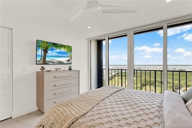 PRINCESS ON HUTCHINSON ISLAND - 2BR/2BA renovated SE end unit - photo 45