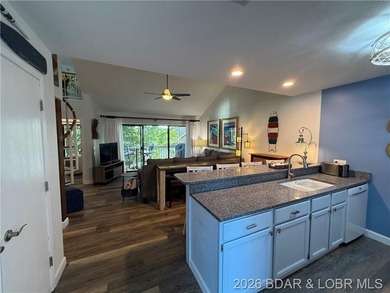 Lake of the Ozarks Living at Its Finest. Breathtaking lake views - photo 2