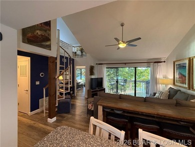 Lake of the Ozarks Living at Its Finest. Breathtaking lake views - photo 3