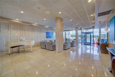PRINCESS ON HUTCHINSON ISLAND - 2BR/2BA renovated SE end unit - photo 55