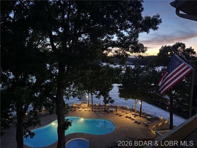 Lake of the Ozarks Living at Its Finest. Breathtaking lake views - photo 8