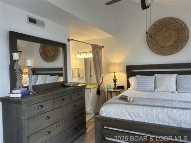 Lake of the Ozarks Living at Its Finest. Breathtaking lake views - photo 9
