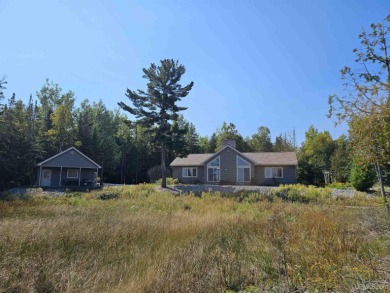 Lake Michigan - Schoolcraft County Home For Sale in Manistique Michigan