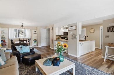 Welcome to 5940 Baydy Peak #922, a beautifully updated TURN KEY - photo 9