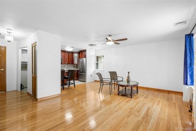 Recently renovated three-bedroom condo on the inside of Nehemiah - photo 3