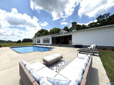 Ultimate Luxury & Privacy With this Stunning & Unique Estate - photo 36