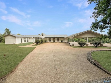 Ultimate Luxury & Privacy With this Stunning & Unique Estate - photo 45