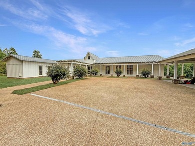 Ultimate Luxury & Privacy With this Stunning & Unique Estate - photo 46