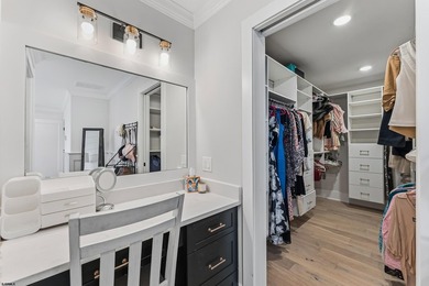 3 years NEW exclusive bayfront living with Coastal designer - photo 47