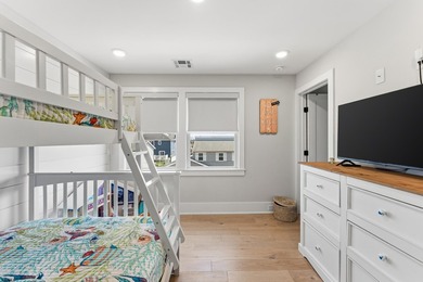 3 years NEW exclusive bayfront living with Coastal designer - photo 50