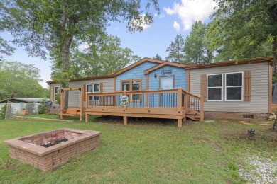 Lake Home Sale Pending in Fair Play, South Carolina