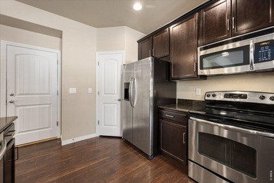 Now Offered at $575K!! Home Warranty included. Concessions - photo 15