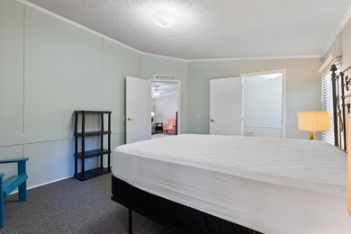 Great location near marina with covered community boat dock...1 - photo 16