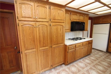 Nestled within one of Huntington Beach's original and most - photo 21