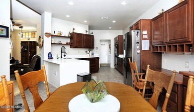Oro Valley! Beautiful El Conquistator Resort 3BR/2BA patio home - photo 21
