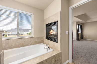 Now Offered at $575K!! Home Warranty included. Concessions - photo 25