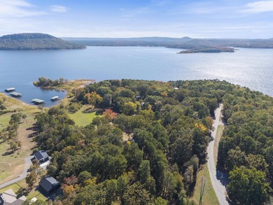 Great location near marina with covered community boat dock...1 - photo 26