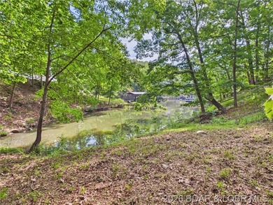 Lakefront living without the well and septic headache. This - photo 1