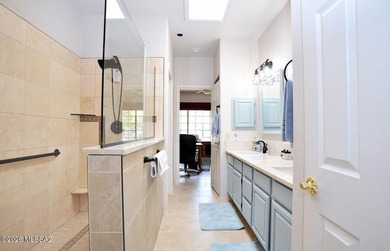 Oro Valley! Beautiful El Conquistator Resort 3BR/2BA patio home - photo 32